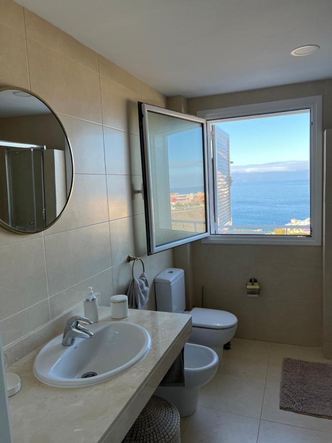 Luxury House With 3 Bedrooms, Sea Wiew And Swimming Pool In A Quiet Residence Puerto de Santiago  Bagian luar foto